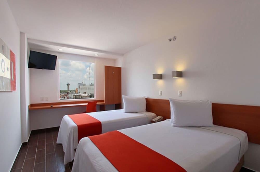One Guadalajara Centro Historico Otel Dış mekan fotoğraf
